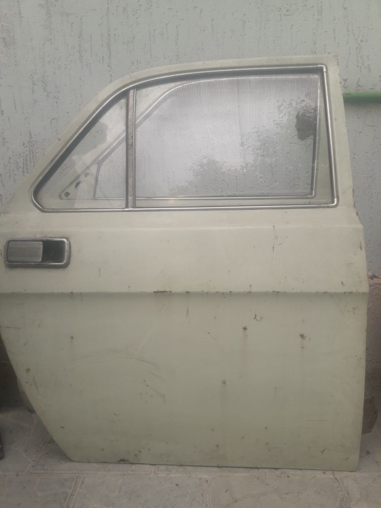 Продам двери волга 24 10, блок 402,