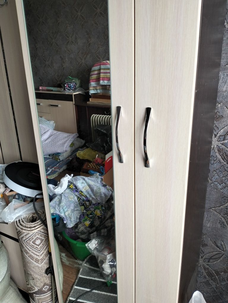 Продам новую прихожую