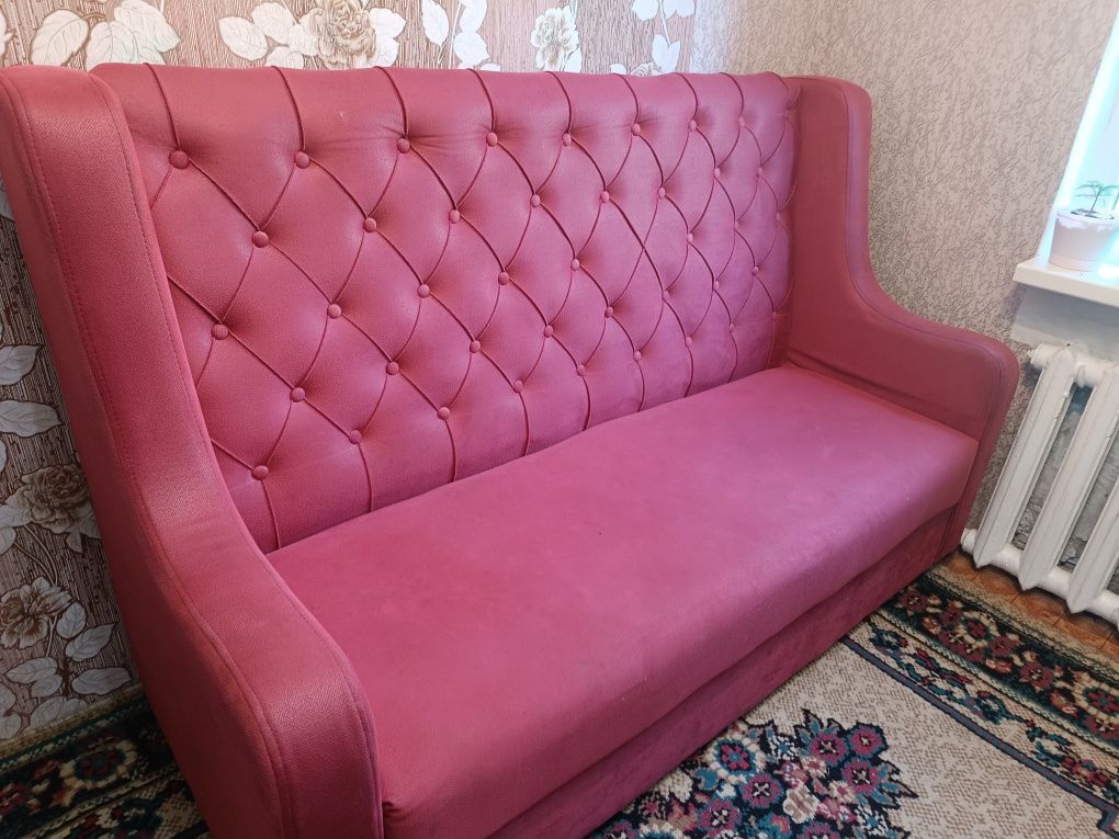 Продам диваны  не дорого