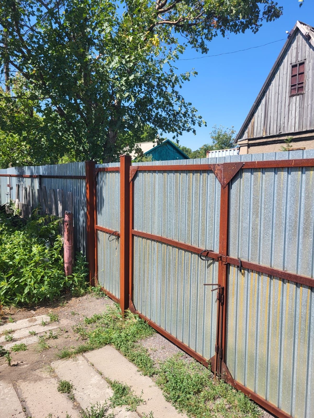 Продам дачу  10 соток. Возможен торг.
