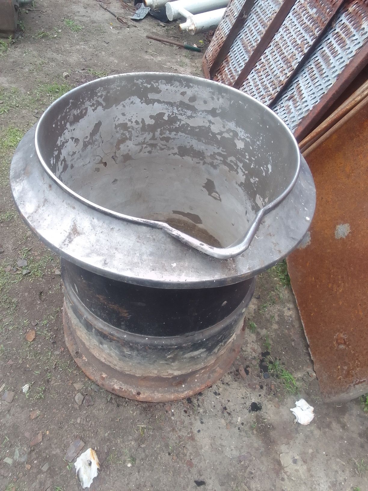 Продам бачок из нержавеющей стали.