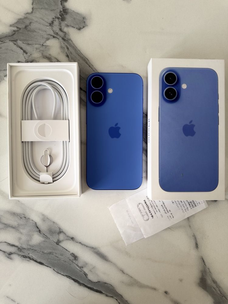 iPhone 16. Ultramarine, 256GB.