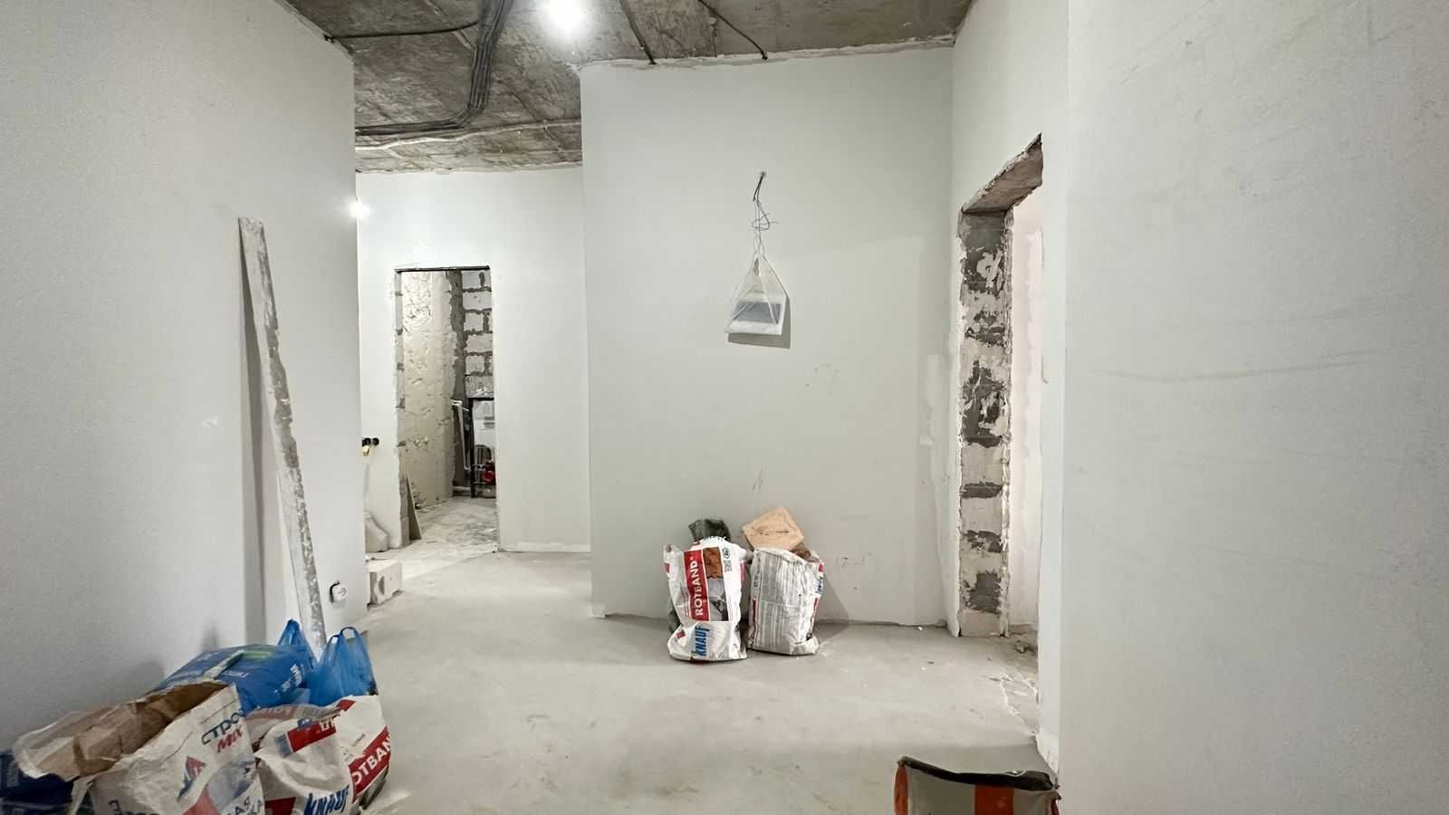 Продается 2х комн. кв. в ЖК Байтерек, по Азаттык 72а с ЕВРОРЕМОНТОМ