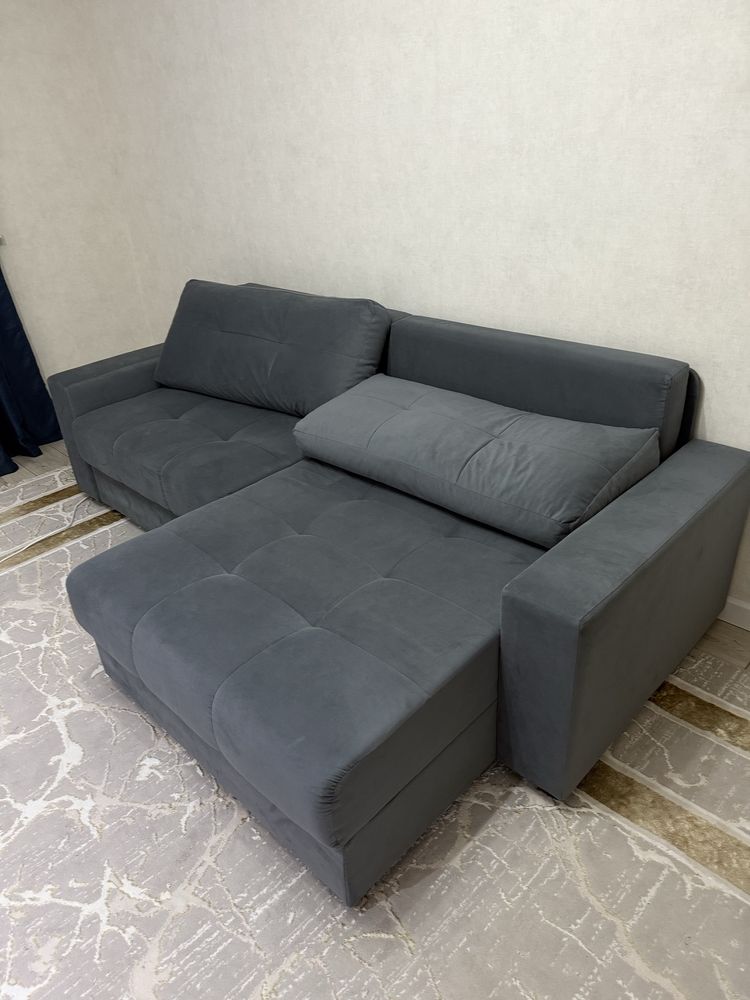 Продам диван длина 2 м ширина 90 см