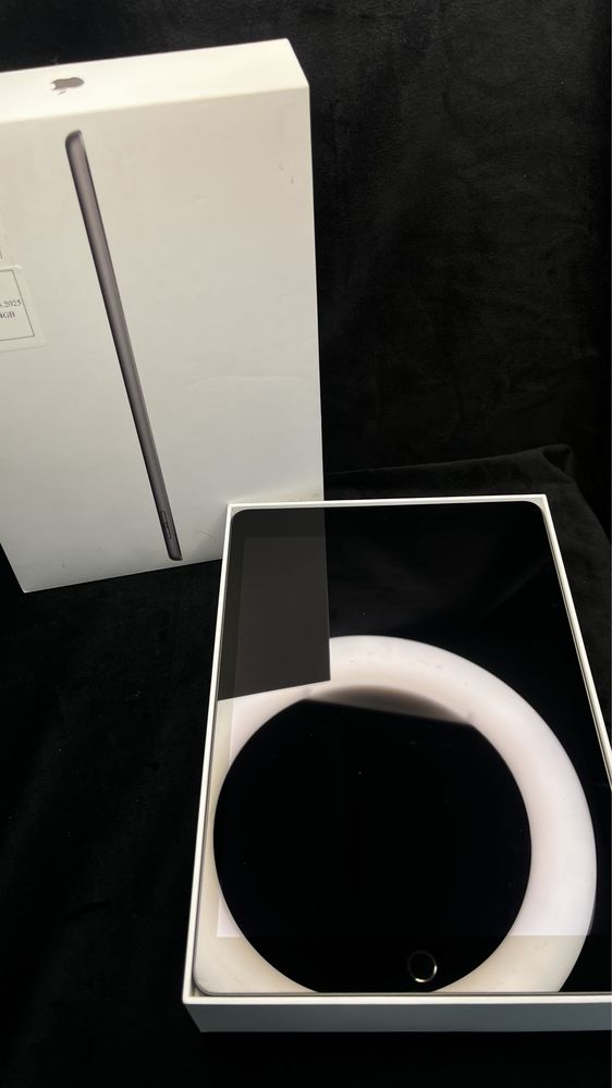 Ipad 9 gen 10,2 Aktiv Market *0-0-12*