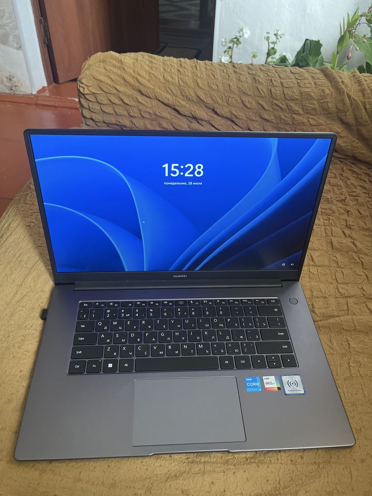 Ноутбук Huawei MateBook D15 15.6" / 8 Г6 / SSD 256 Г6 / Win 11