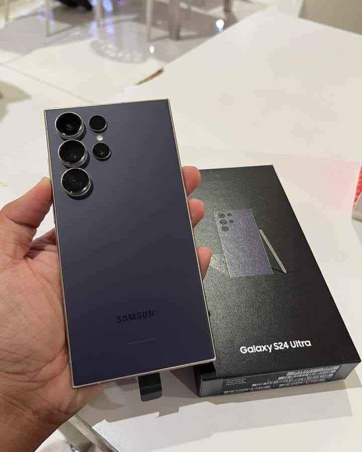 Продам samsung s 24 ultra 12/256gb