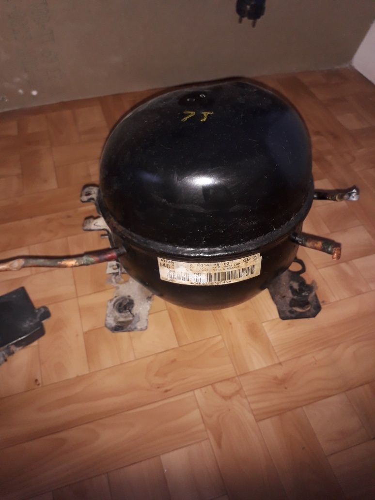 Продам компрессор
