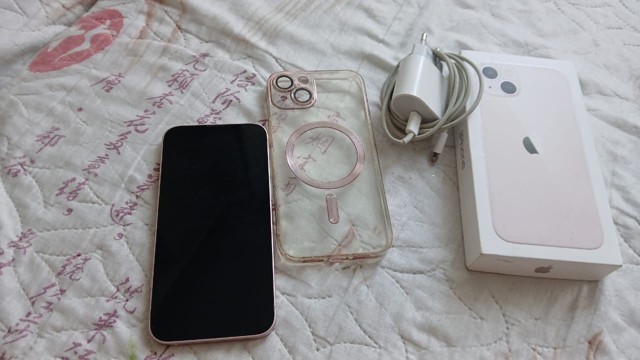 iPhone 13 все имеется