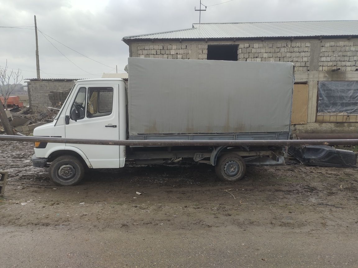 Мерседес бусик продам или обмен на легковой автомобиль
