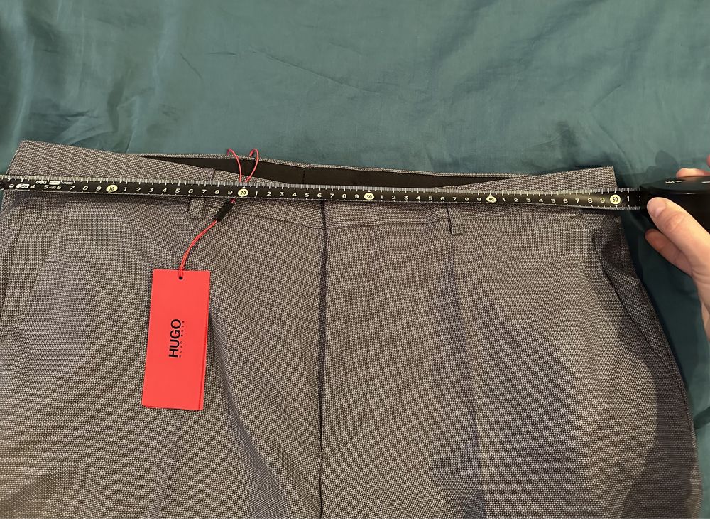 Брюки Hugo Boss новые с бирками, р.56, цвет серый