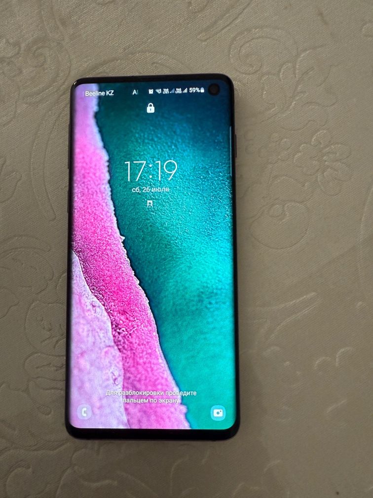 Samsung S10 с документами