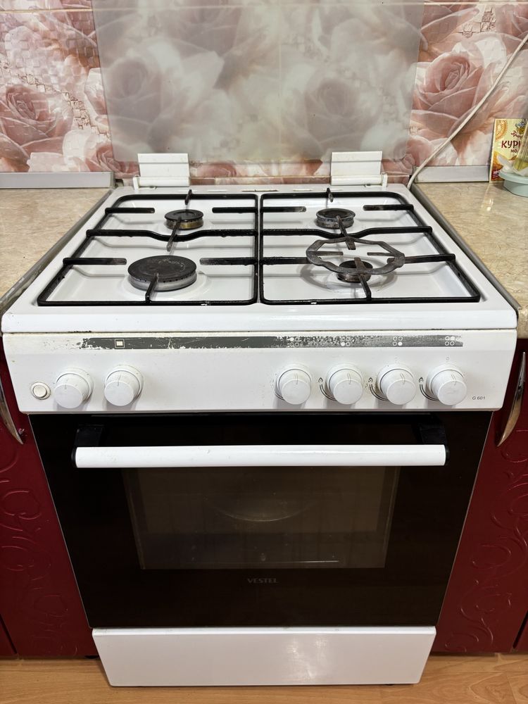 Продам газововую плиту