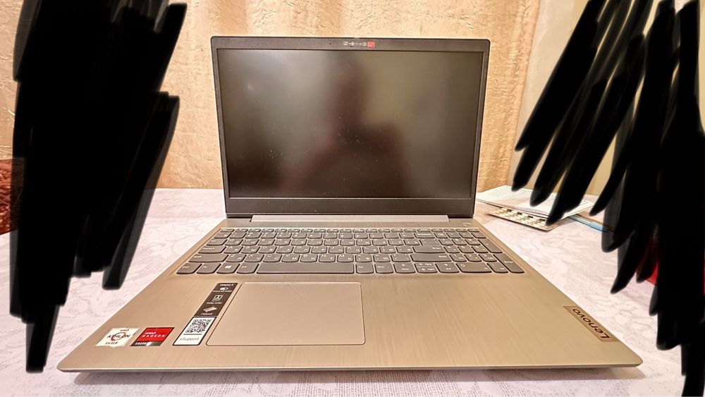 Продаю ноутбук от Lenovo IdeaPad 3