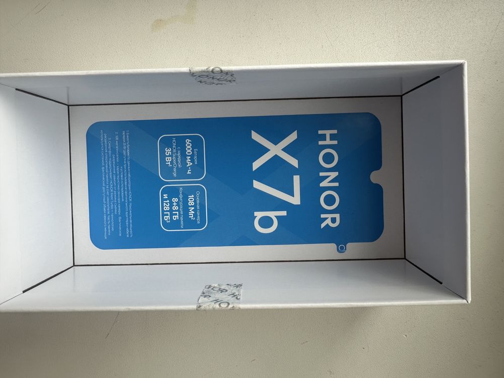 Продам новый телефон Honor x7b