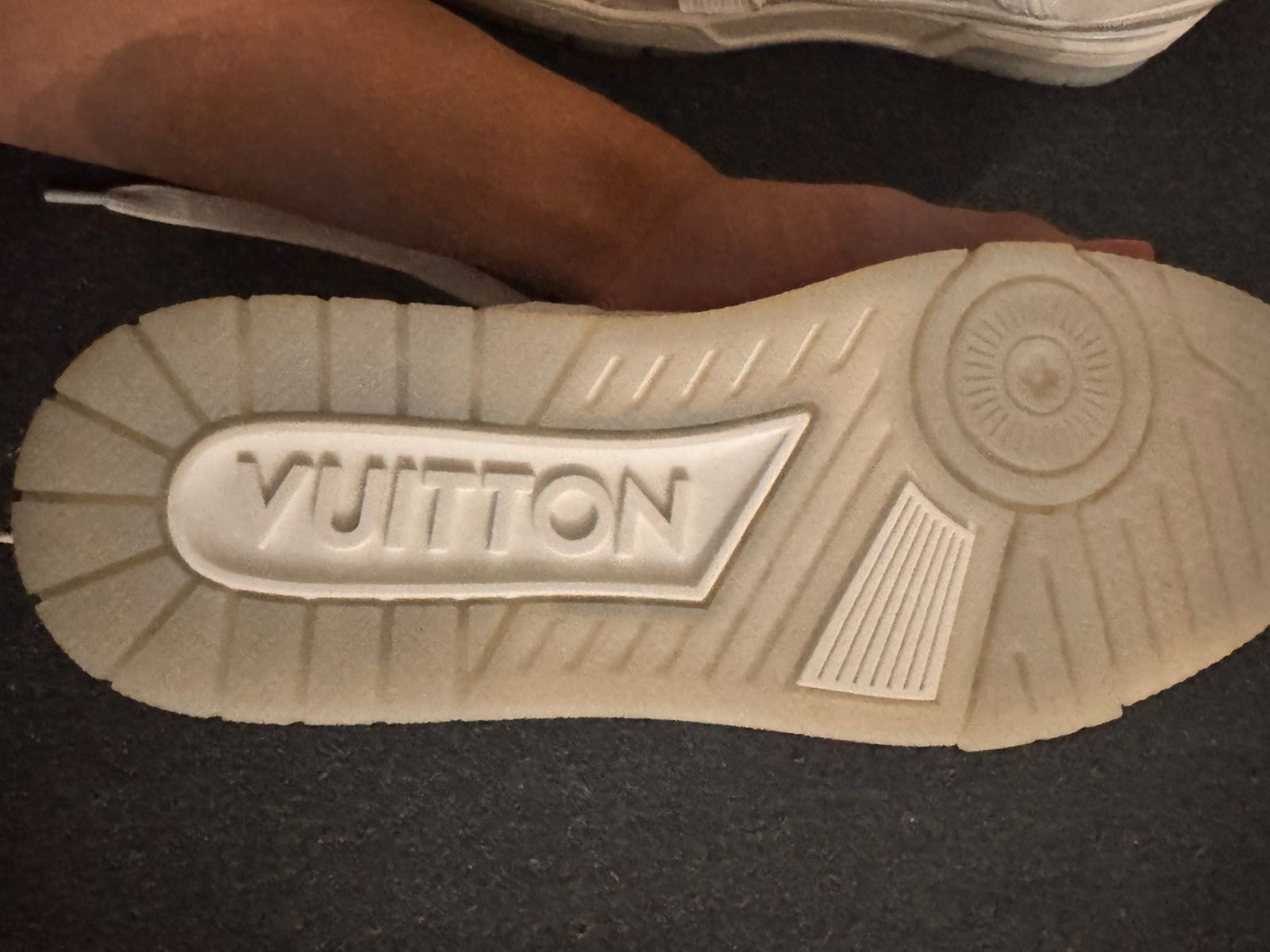 Louis Vuitton Trainer Sneakers - оригинал.