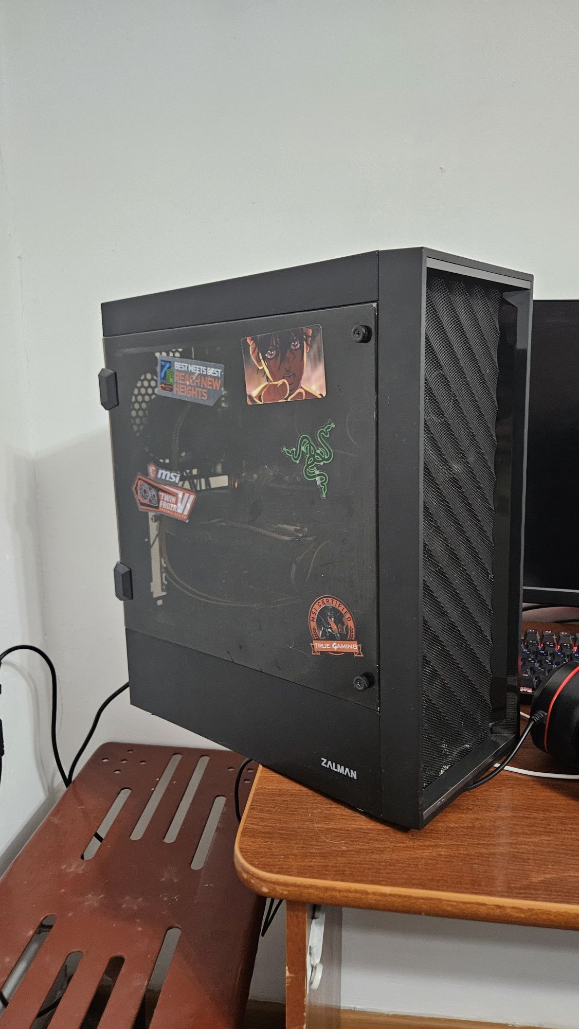Игровой компьютер
Процессор ryzen 5 3600 
Видеок