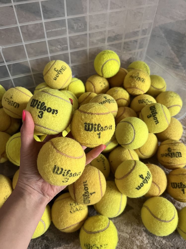 Продам теннисные мячи для большого тенниса Wilson
