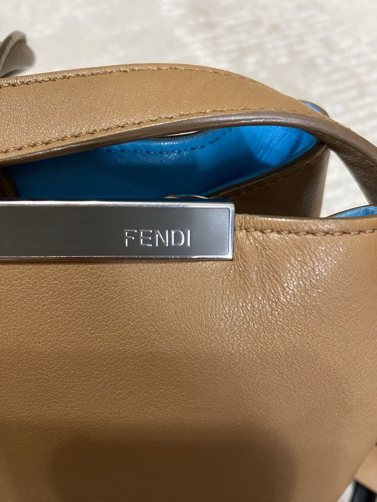 Продам сумку от Fendi оригинал