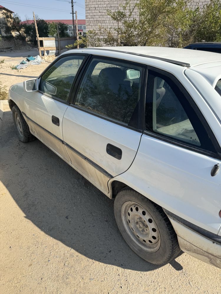 Opel astraf 1997 1.6 газ бензин