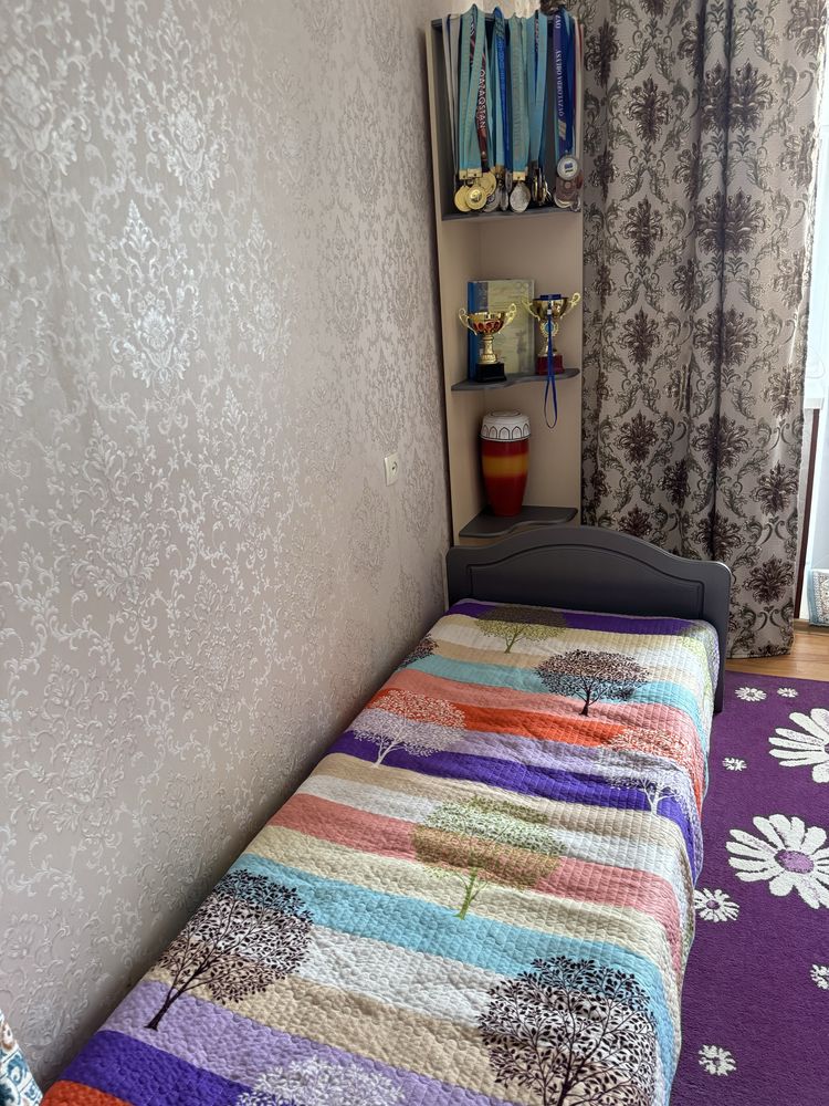 Детска мебель, спалния, рабочи стол, шкаф, трюмо