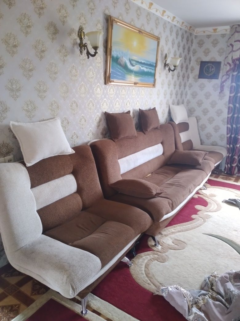 Гостинный мебель,диван