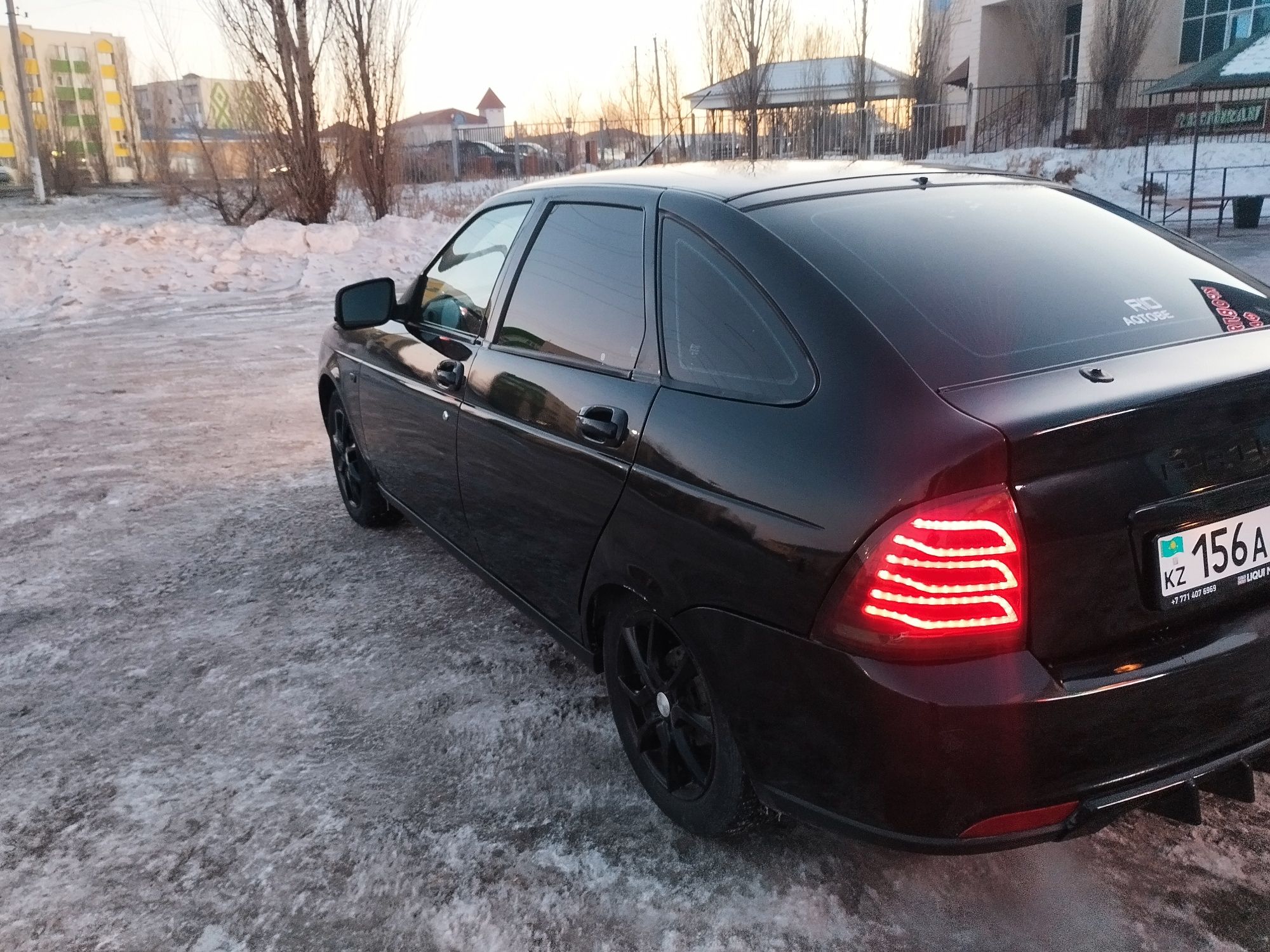 Продам приора хэтчбек 2013