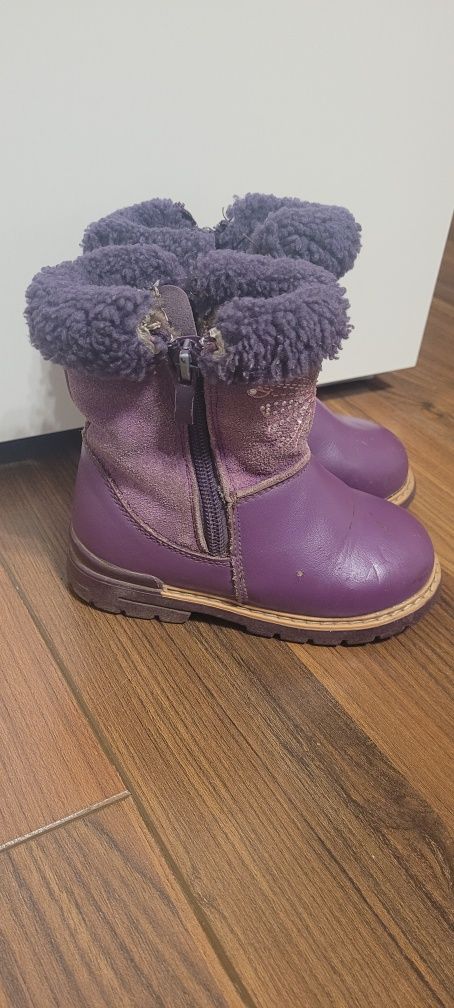 Продам детские зимние сапоги 23р