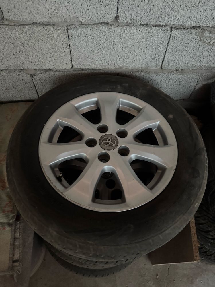 Диски от Toyota 40-45 комплект