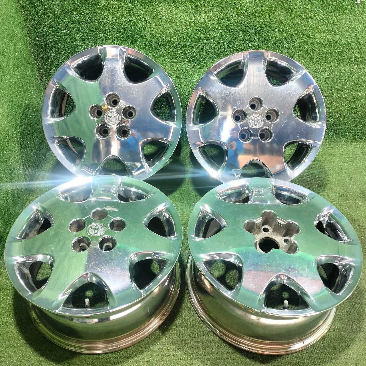 Продам Диски хромированные оригинал Toyota R17 7,5 JJ 5/114,3 ET 45