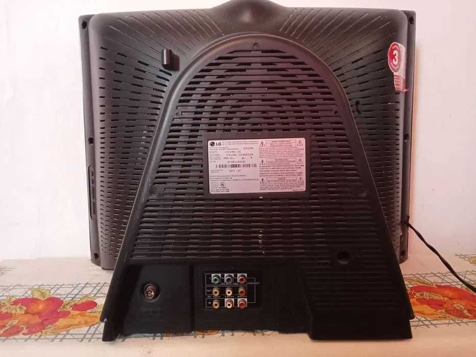 Цветной телевизор LG
