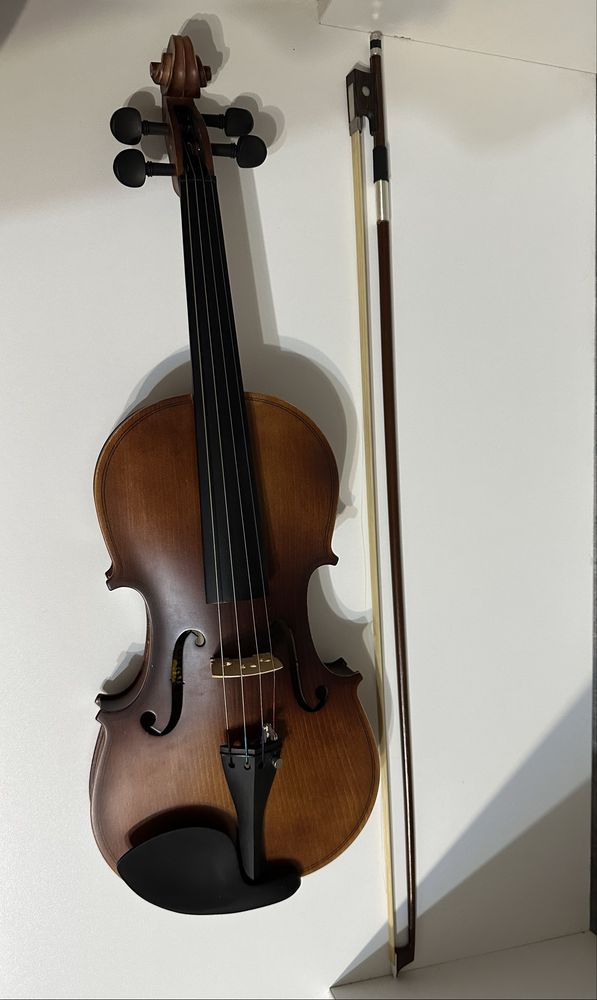 Продам новую скрипку