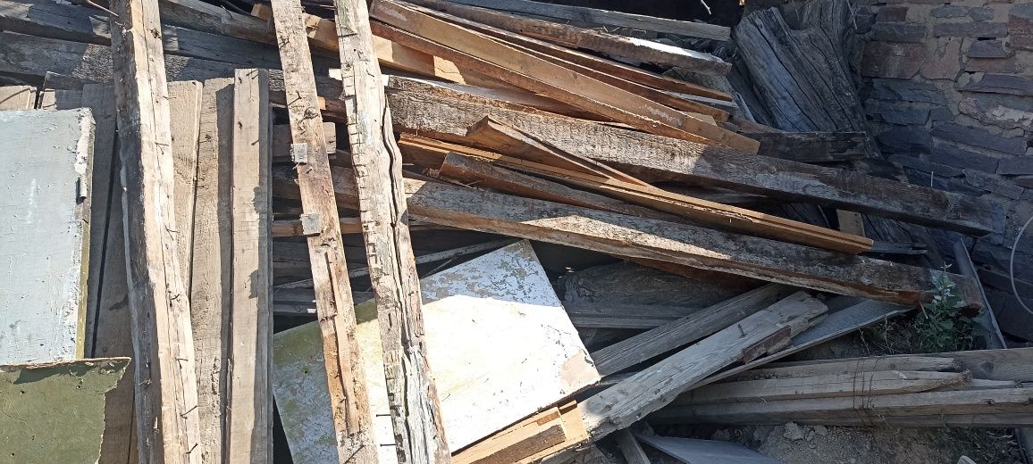 Дрова бесплатно отдам самовывоз