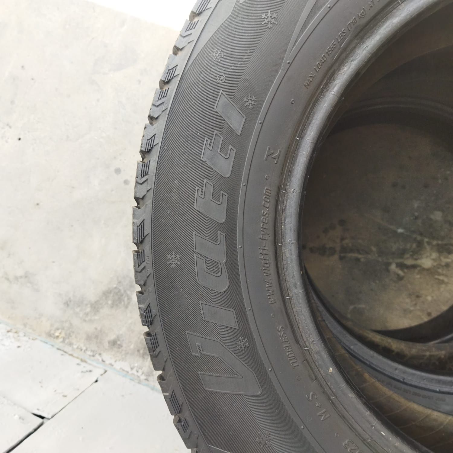 205/70/ R15  пара