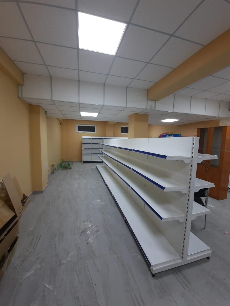 Стеллаж металлические полки для магазина овощные хлебный конфетница
