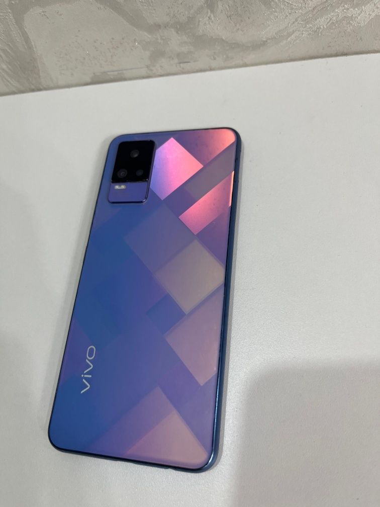 Vivo V21e 128 гб