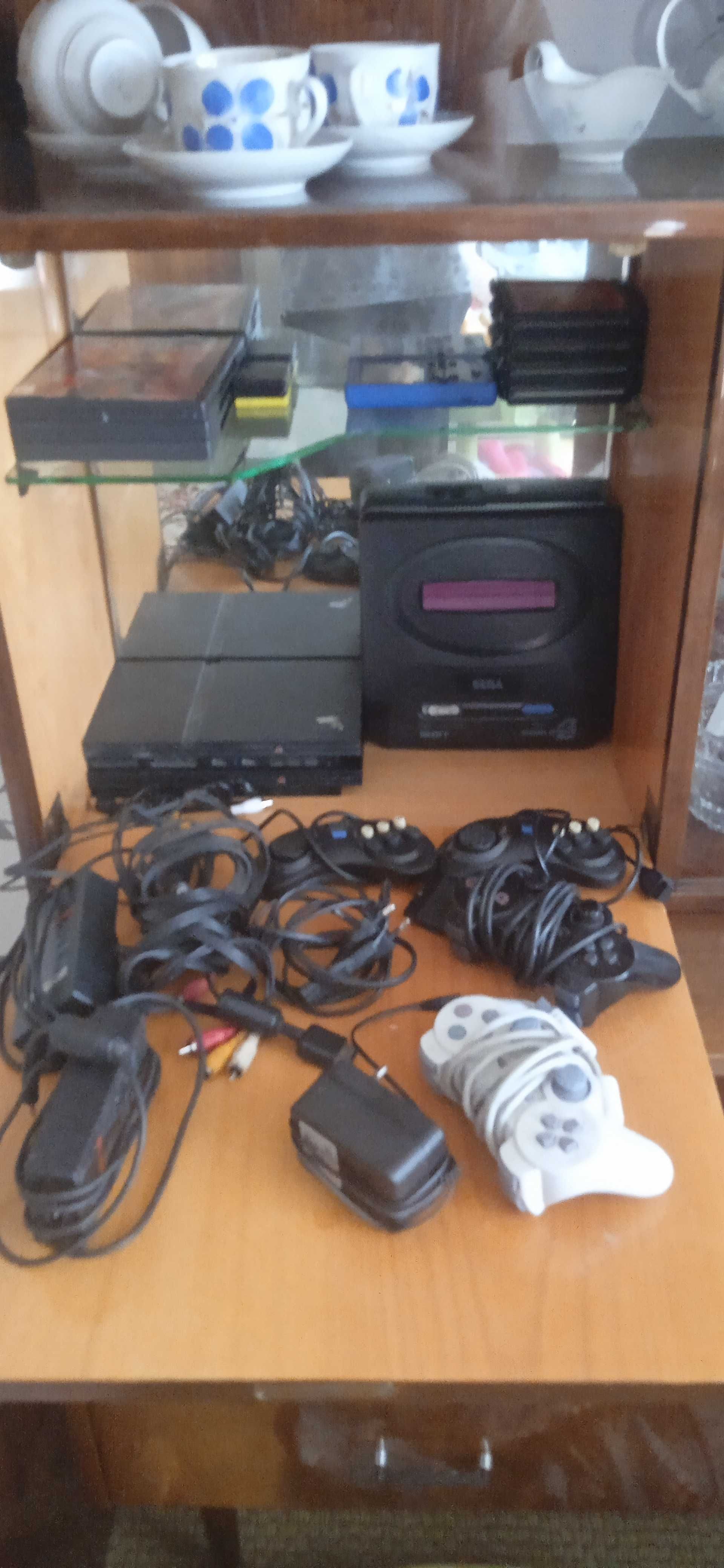 продам игровые приставки недорого