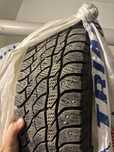 Viatti 215x65x16 зимние шипы