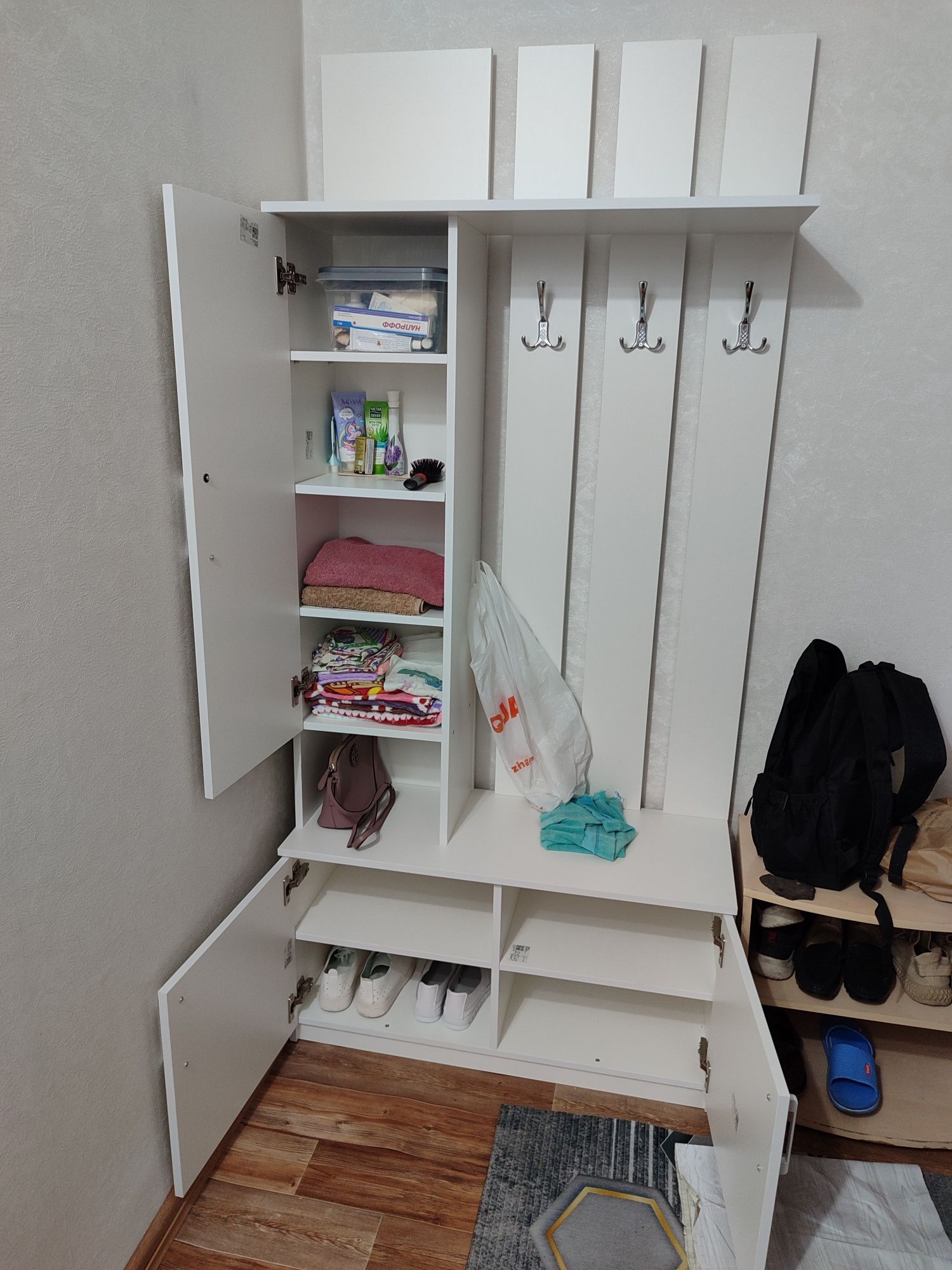 Шкаф в прихожую 198х36х90