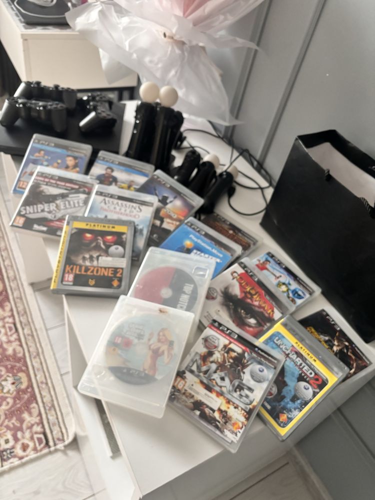 плестейшен 3 или 4 15+ игры полный комплектация