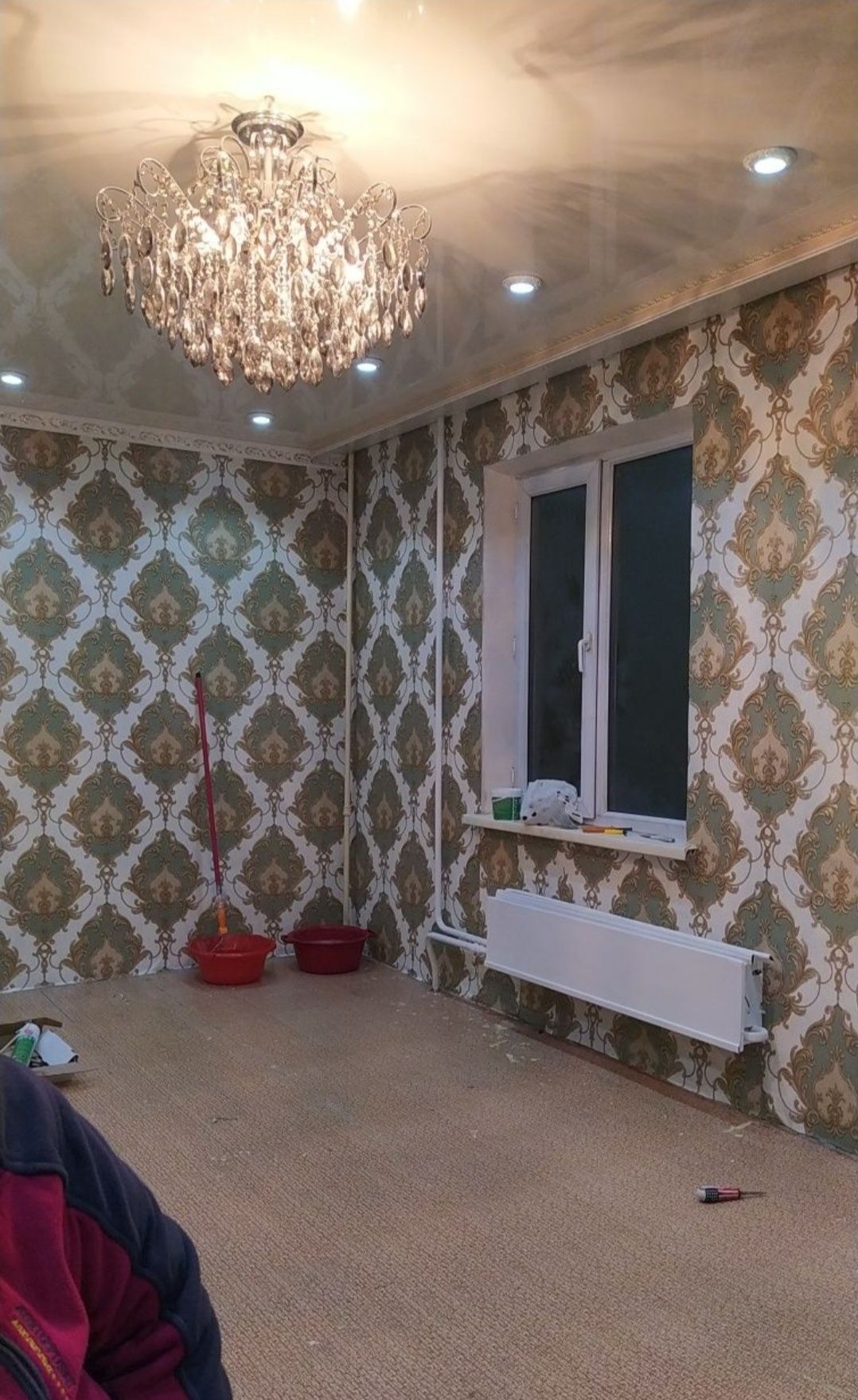Левкас, Гипсакартон, кафел, ламинат истеймиз