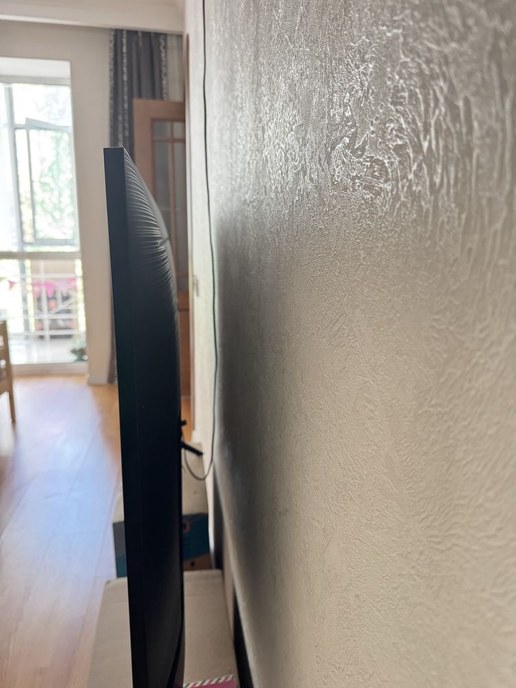 Продам телевизор Samsung QLED 4K 55” идеальный для кино и игр