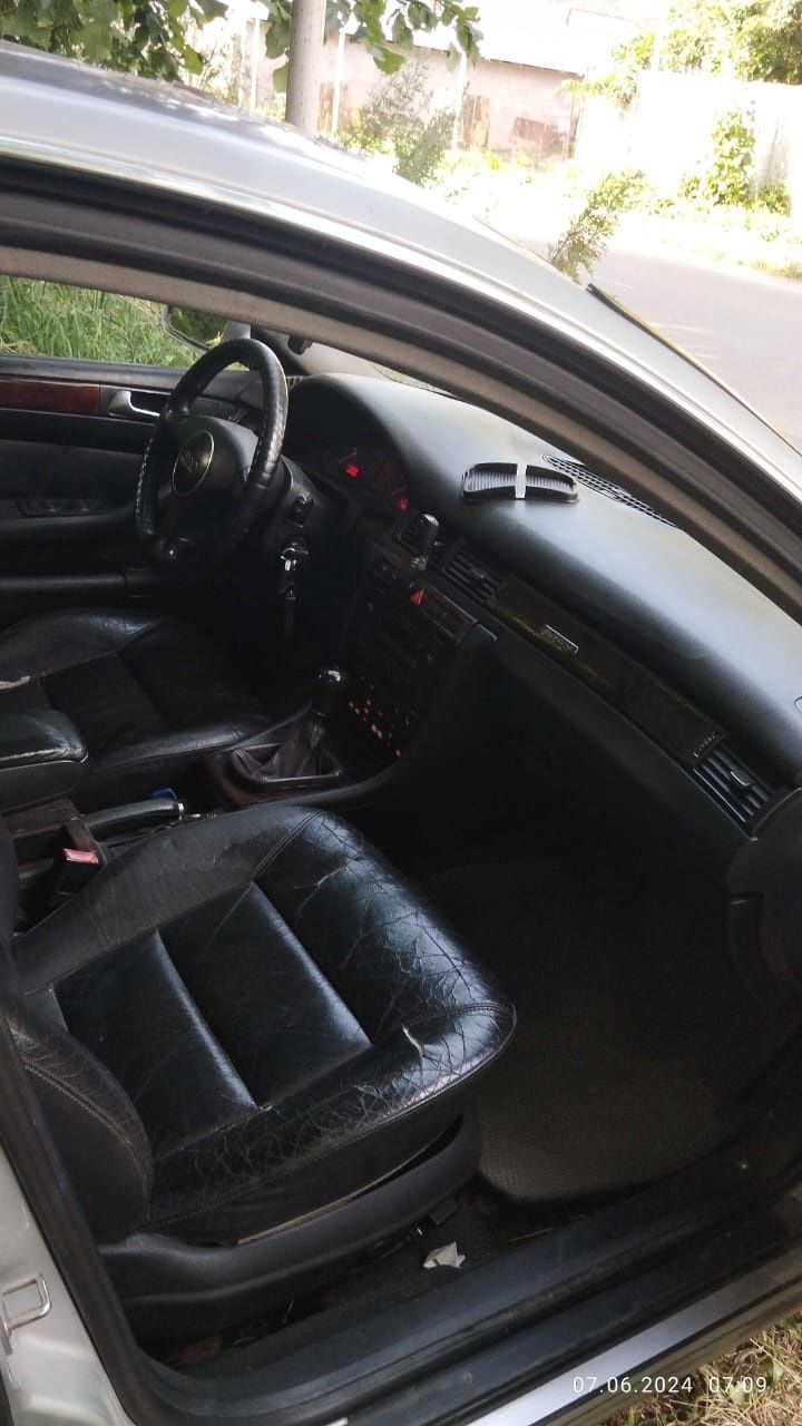 Audi A6 2003 год