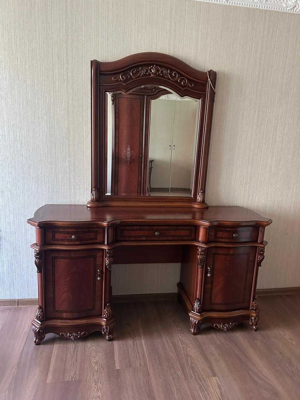продам шкаф в спальню