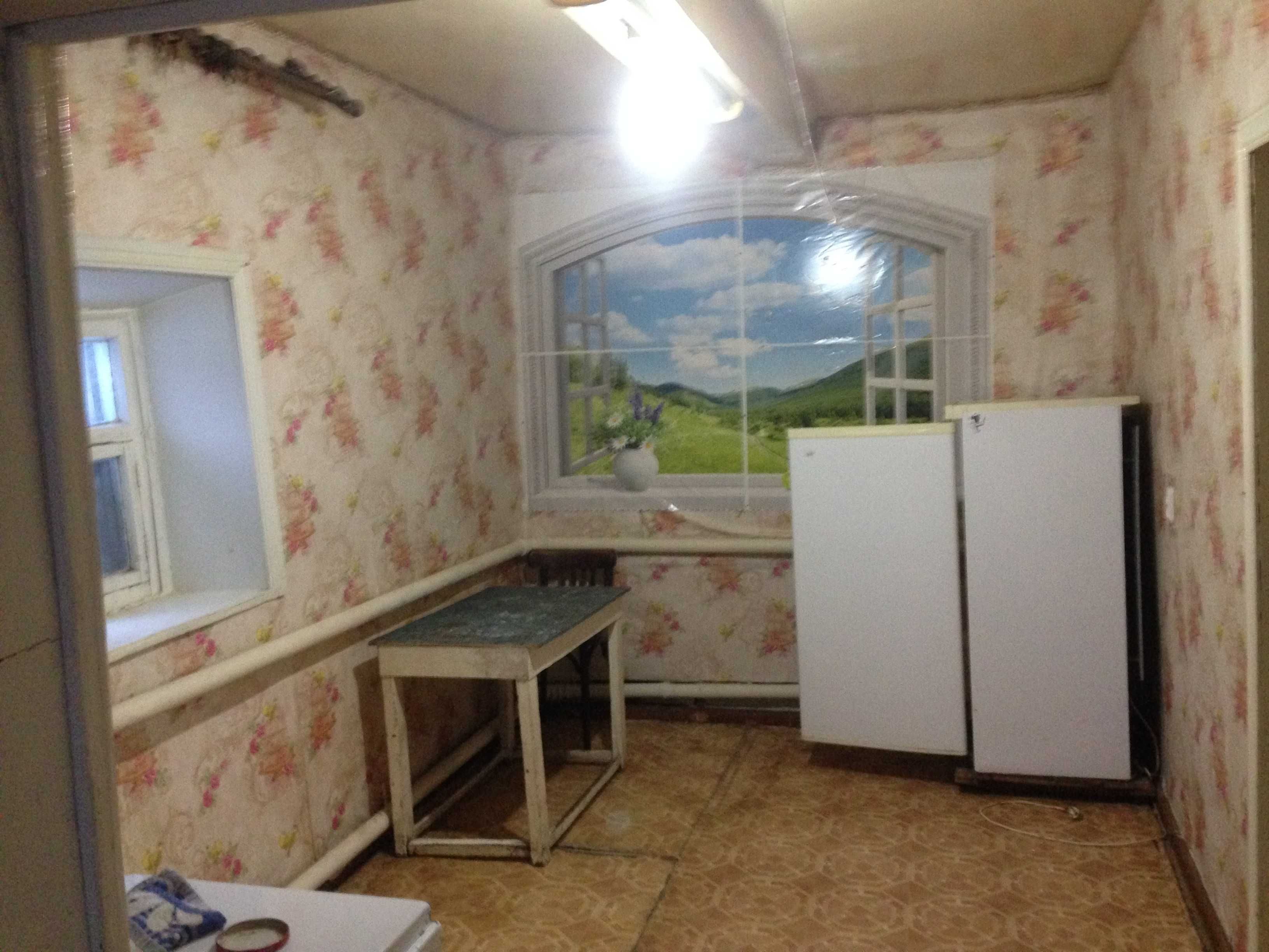 Три дома и гараж на одном участке