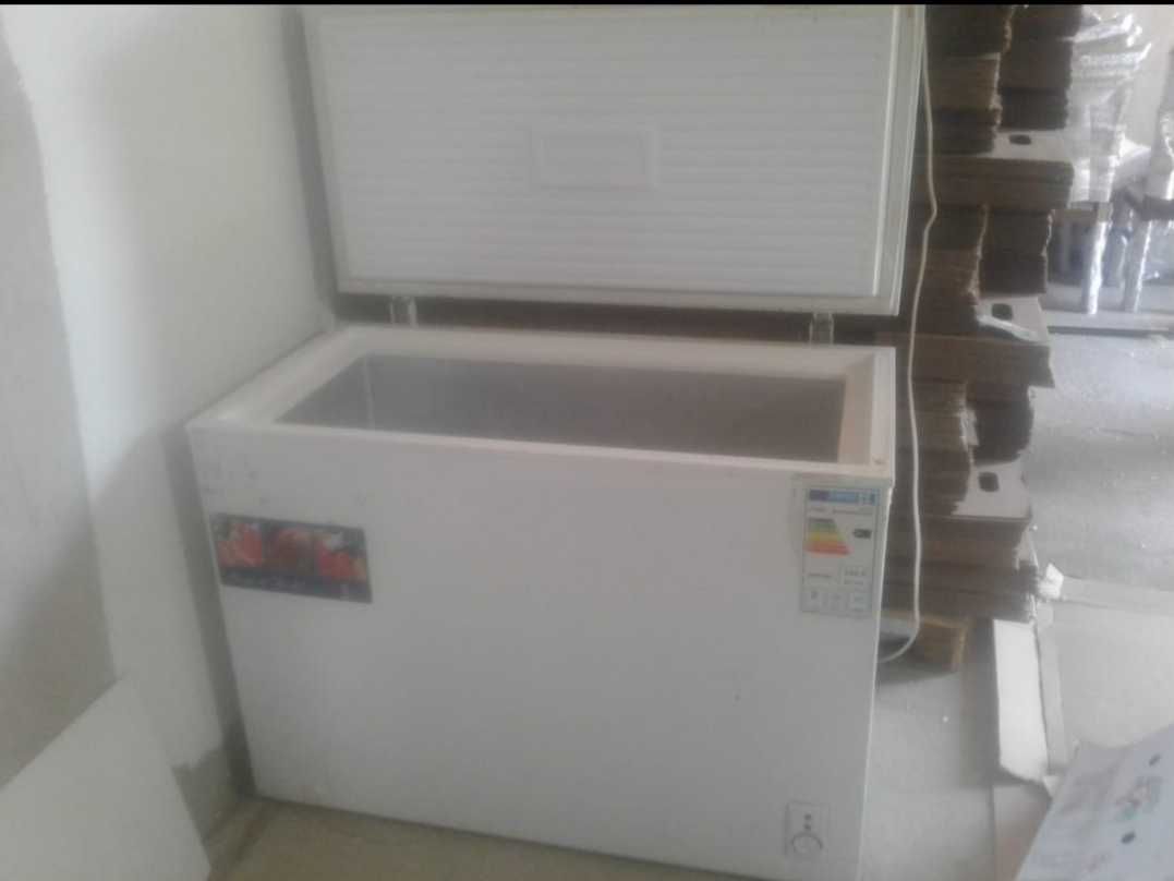 Продам морозильник б/у в хорошем ,длина-110см,ширина-56см,высота-85см