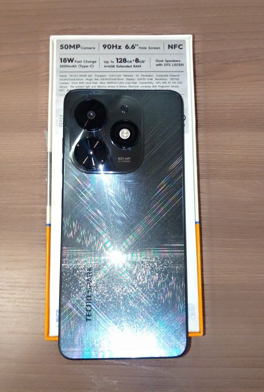 телефон Texno 20 c spark