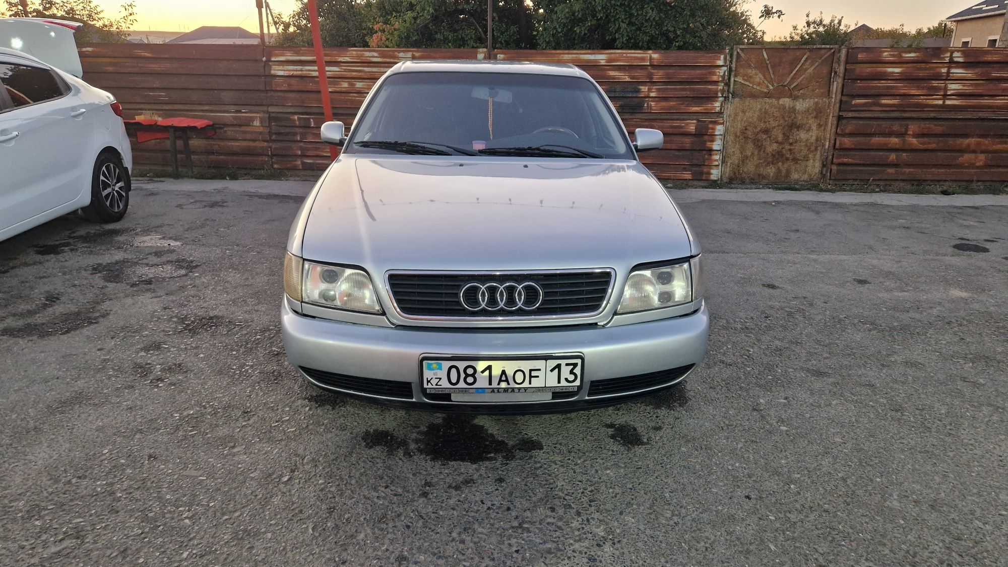 Продаётся Audi A6 1996г