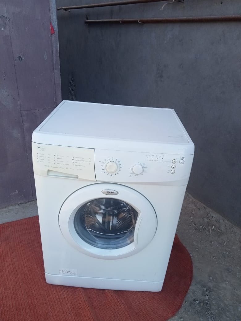 Срочно продам   3 шт  стиральные машины по выгодным ценам отдельно.
