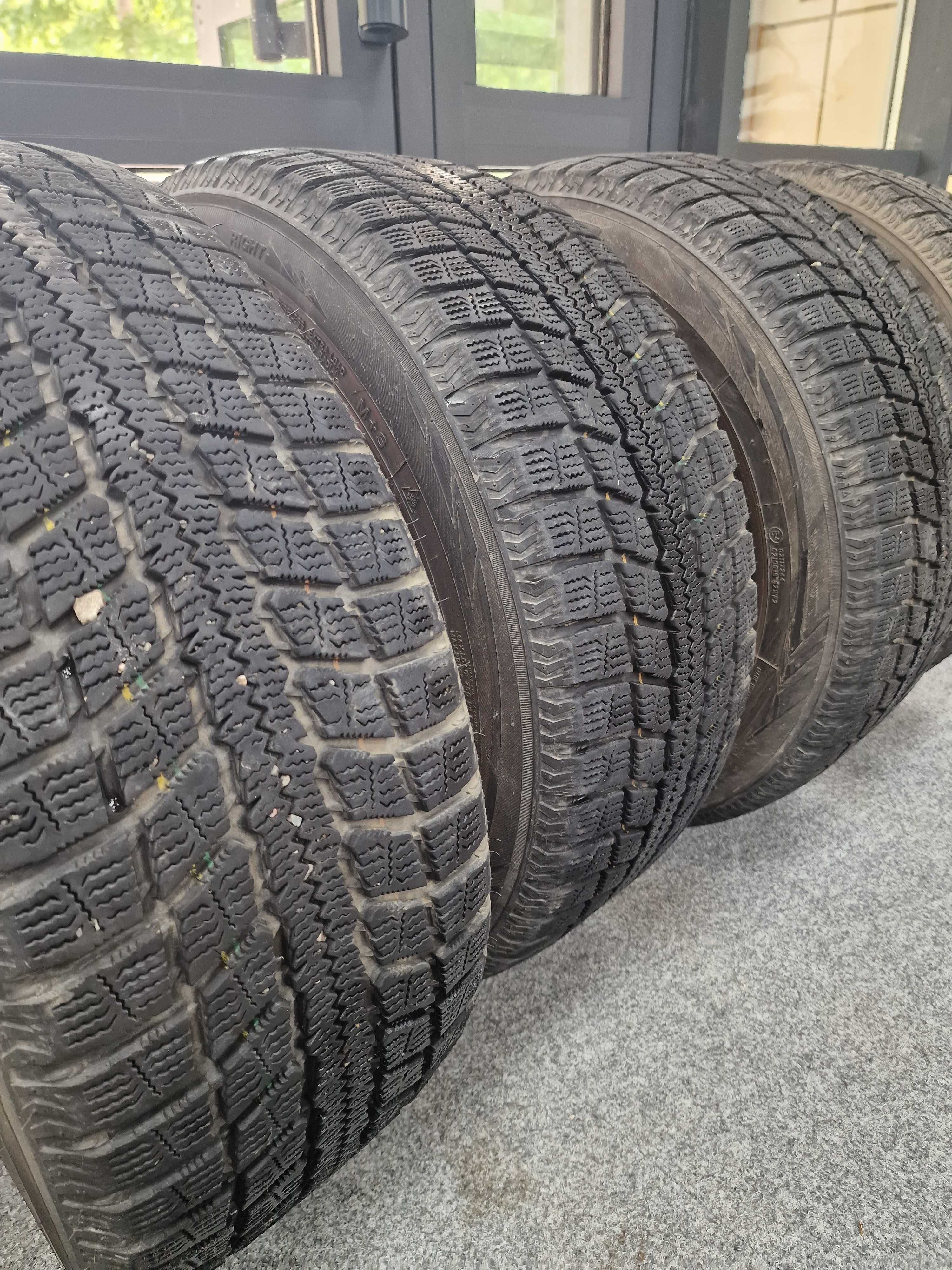 Nitto SN3 215/55 R17 98H